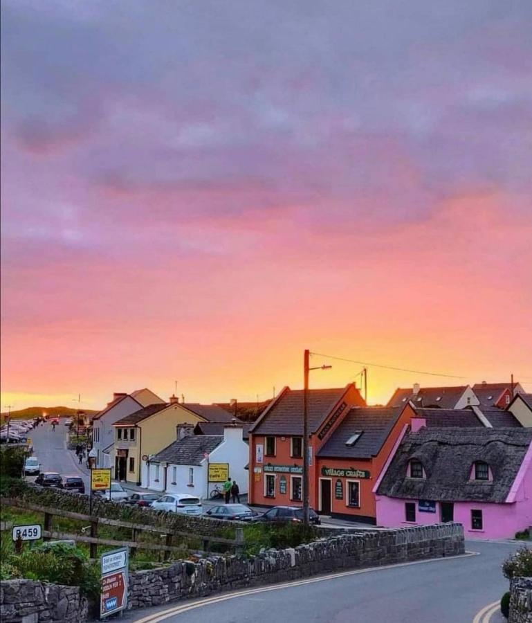 Villa Wild Meadow Huts Doolin Exterior foto