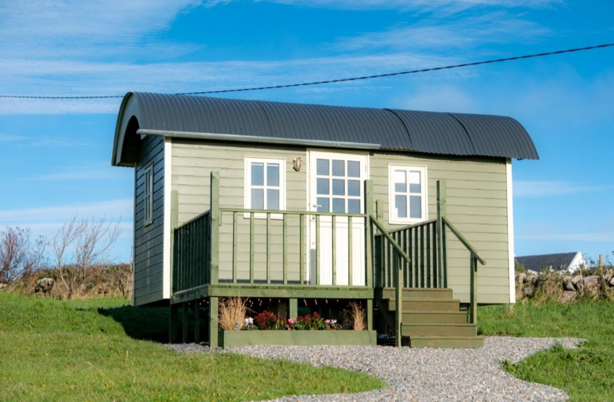 Villa Wild Meadow Huts Doolin Exterior foto