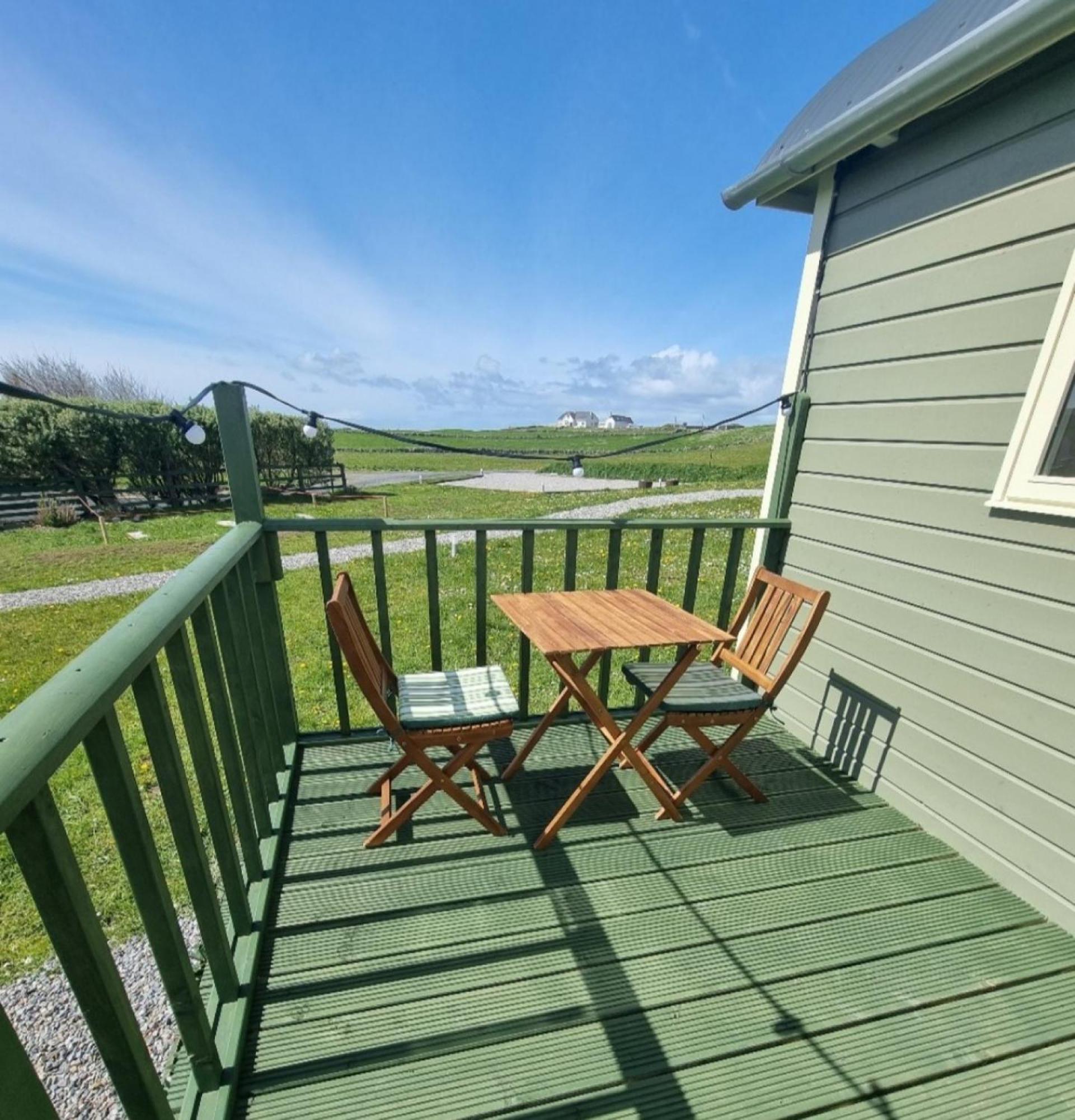 Villa Wild Meadow Huts Doolin Exterior foto