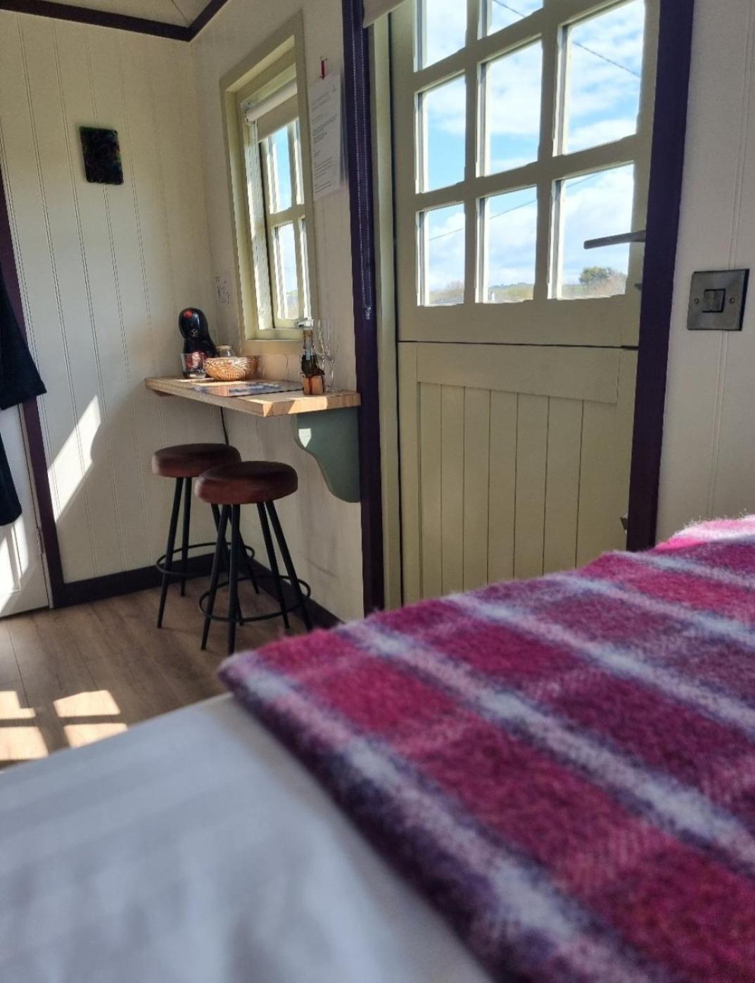 Villa Wild Meadow Huts Doolin Exterior foto