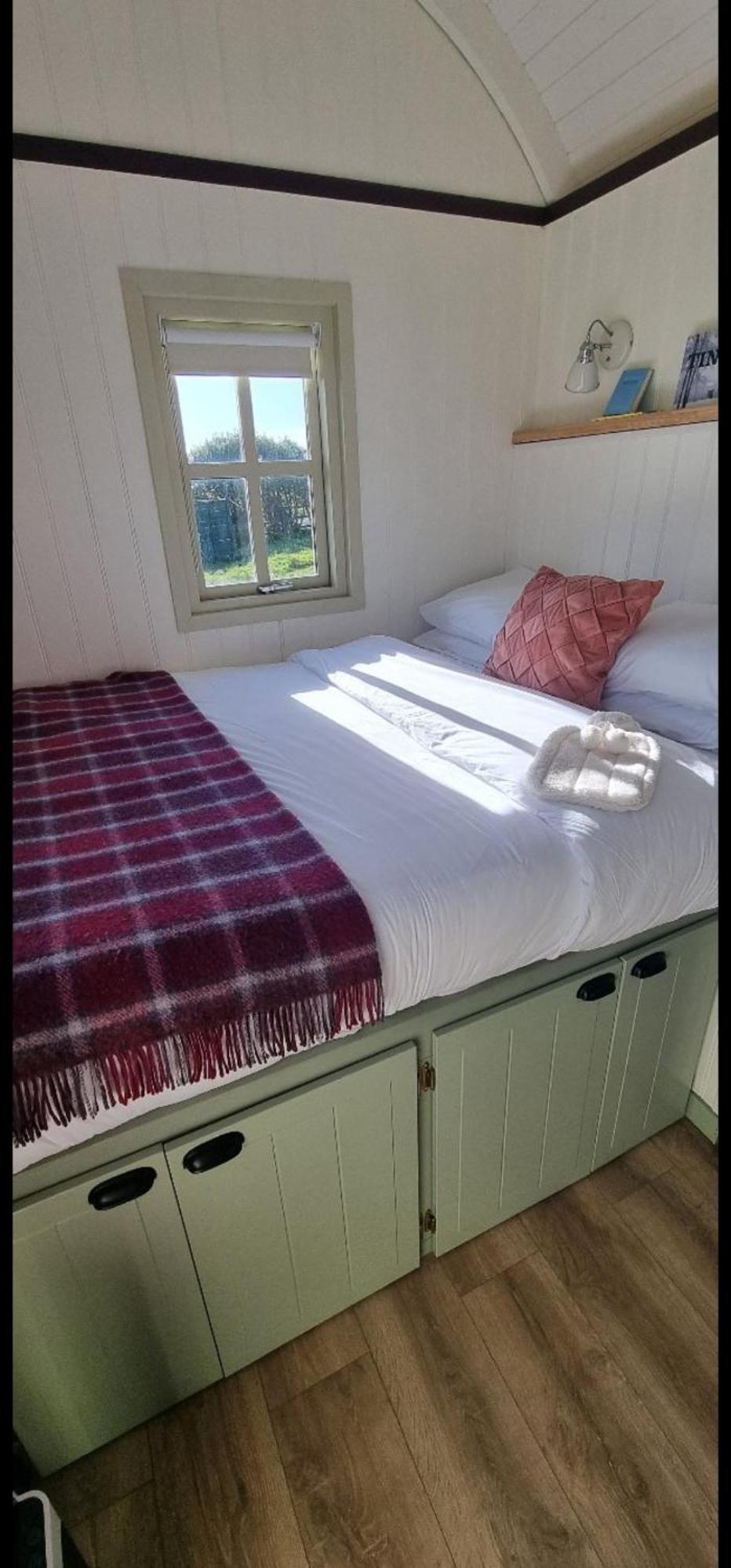 Villa Wild Meadow Huts Doolin Exterior foto