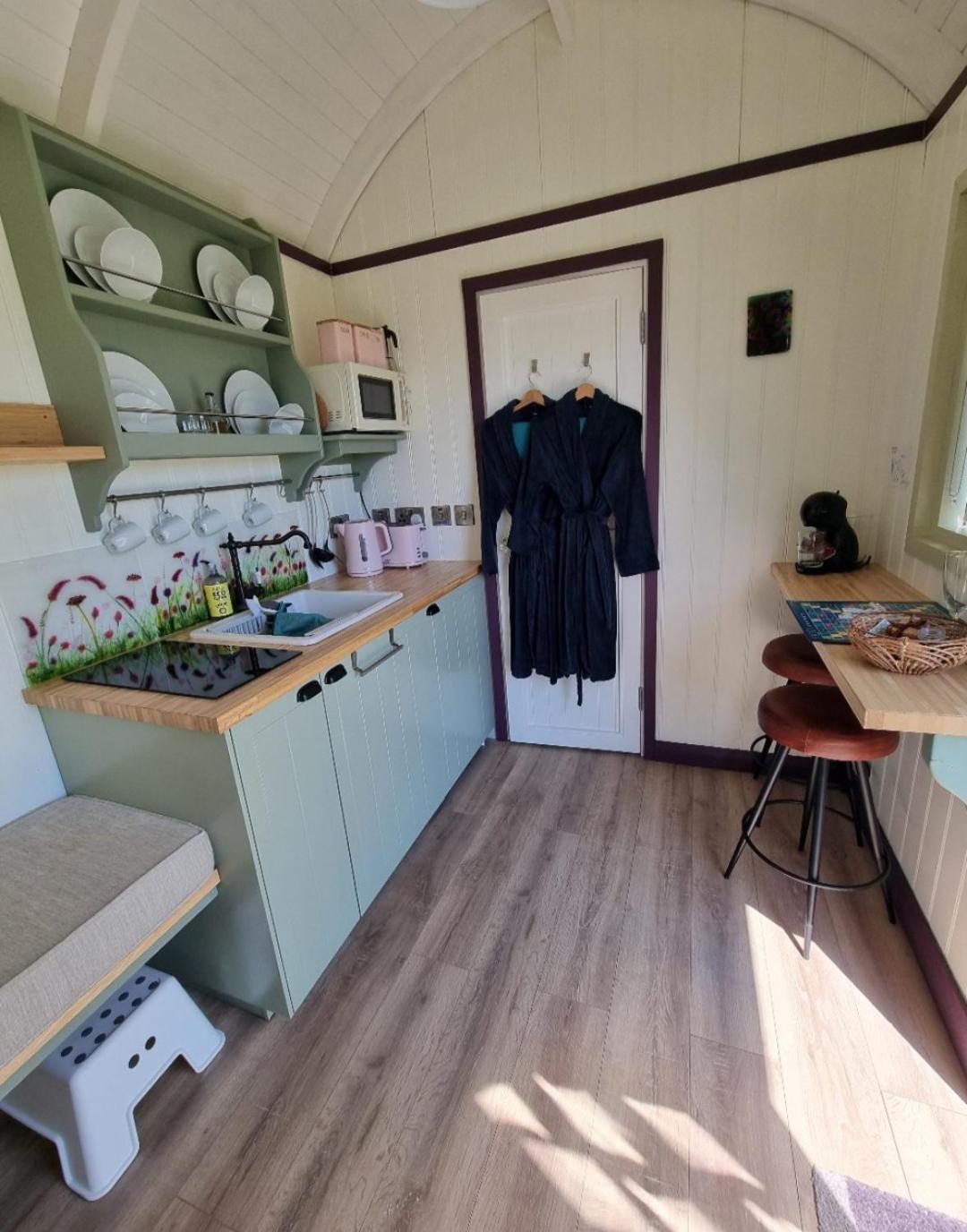 Villa Wild Meadow Huts Doolin Exterior foto